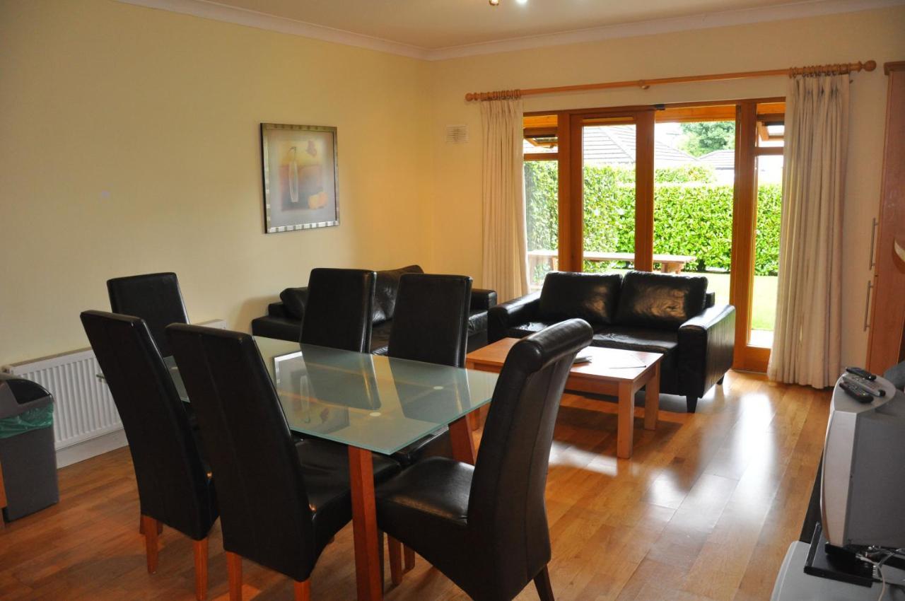 Heyward Mews Holiday Homes By Trident Holiday Homes Swords Exteriör bild